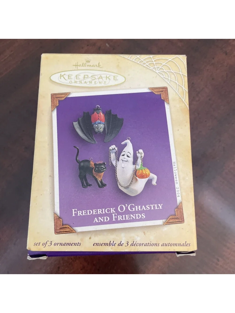 2004 Hallmark  Keepsake Ornament Frederick O’Ghastly And Friends Halloween